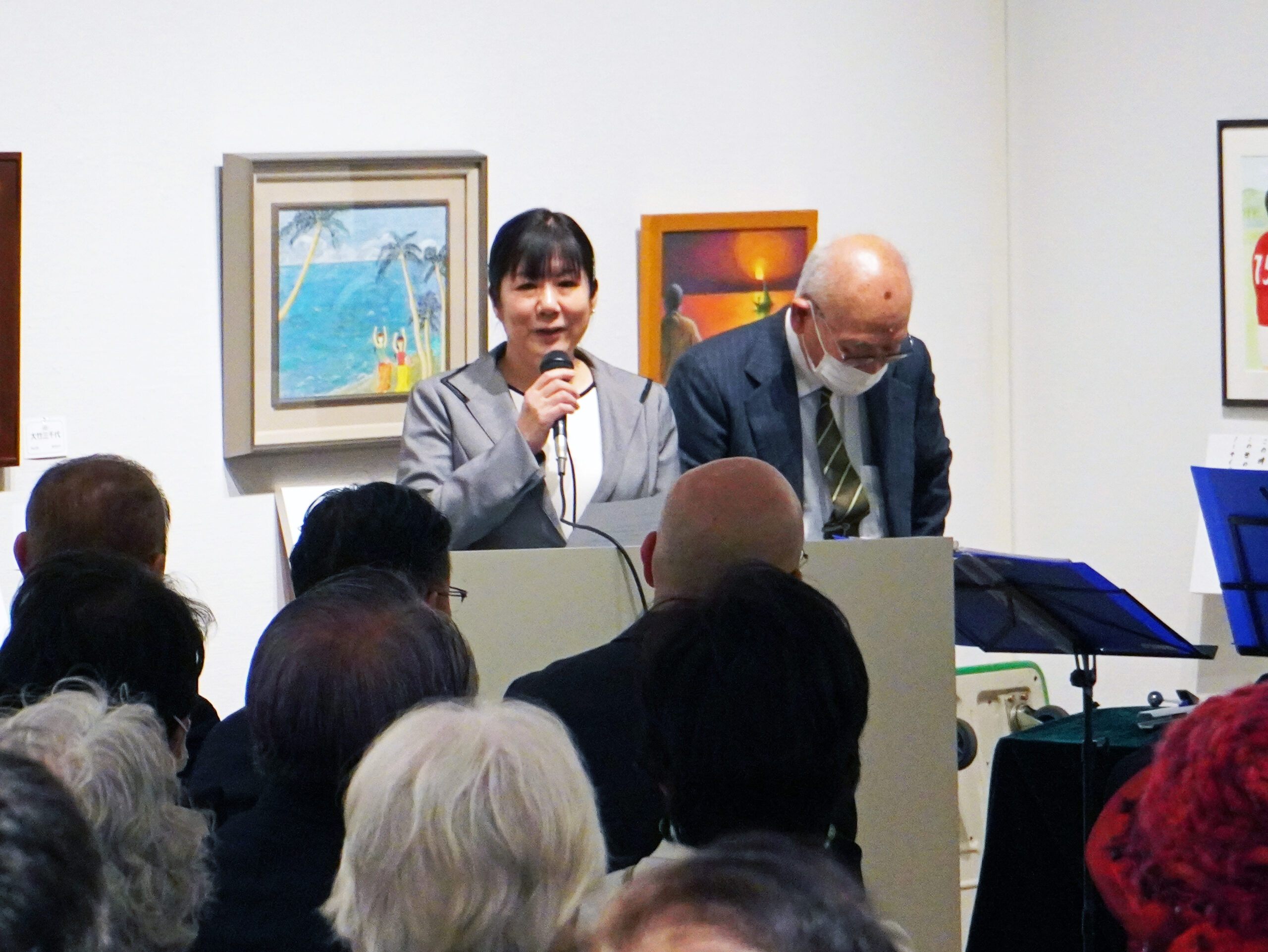 トーンチャイムに先立って挨拶—大野ちひろ代表